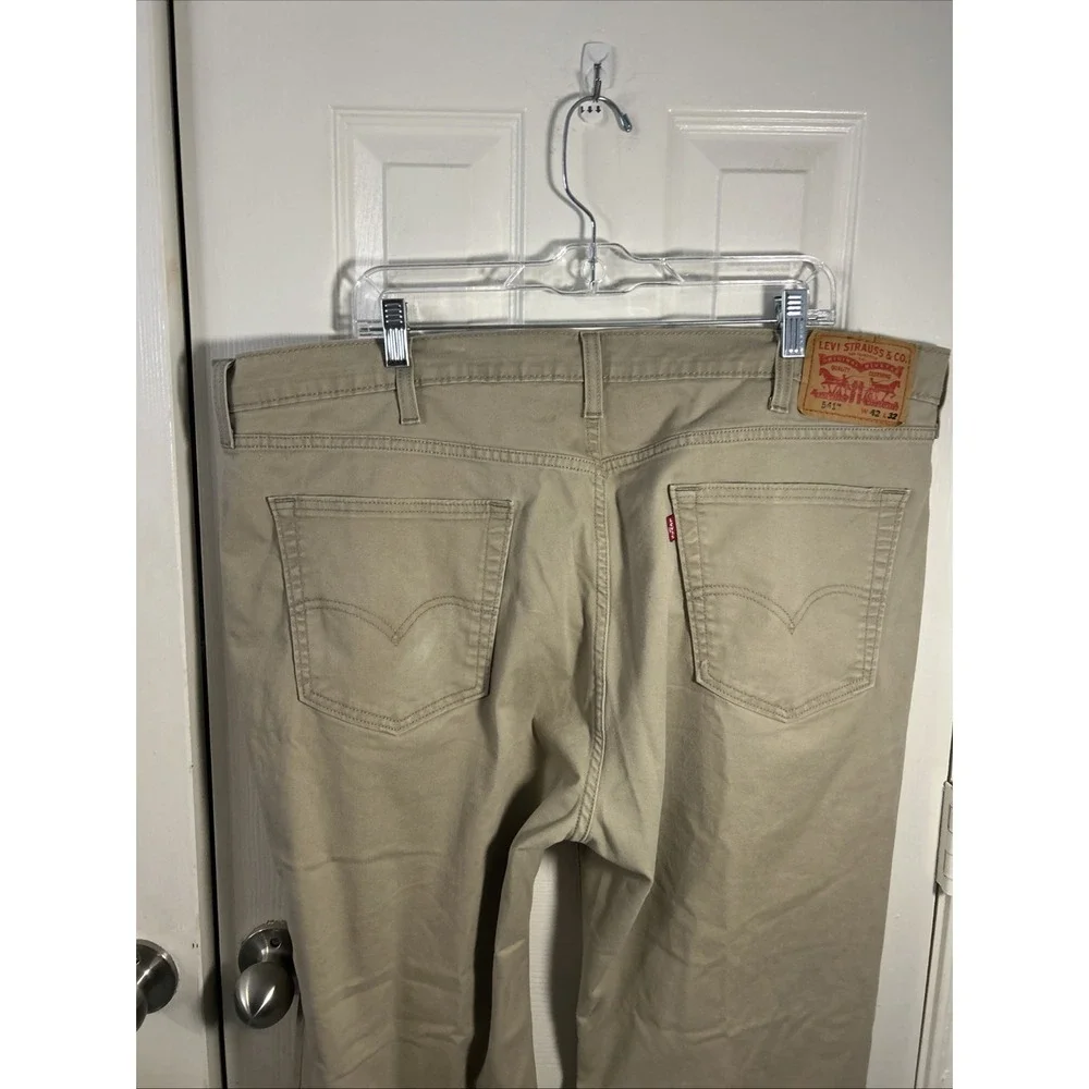 Levis levis 541